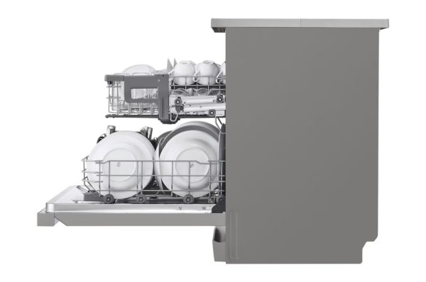 LG Dishwasher with TrueSteam® , QuadWash® , Inverter Direct Drive Technology - Image 7